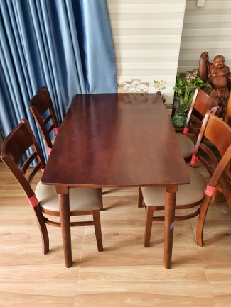 Bàn ăn cabin 4 chỗ màu nâu giá rẻ cần thơ
